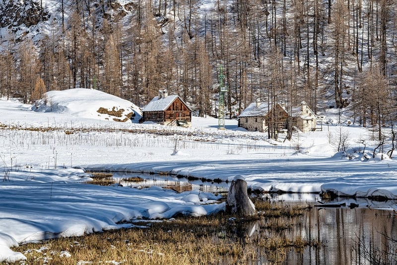 Riverside Cabin Haven